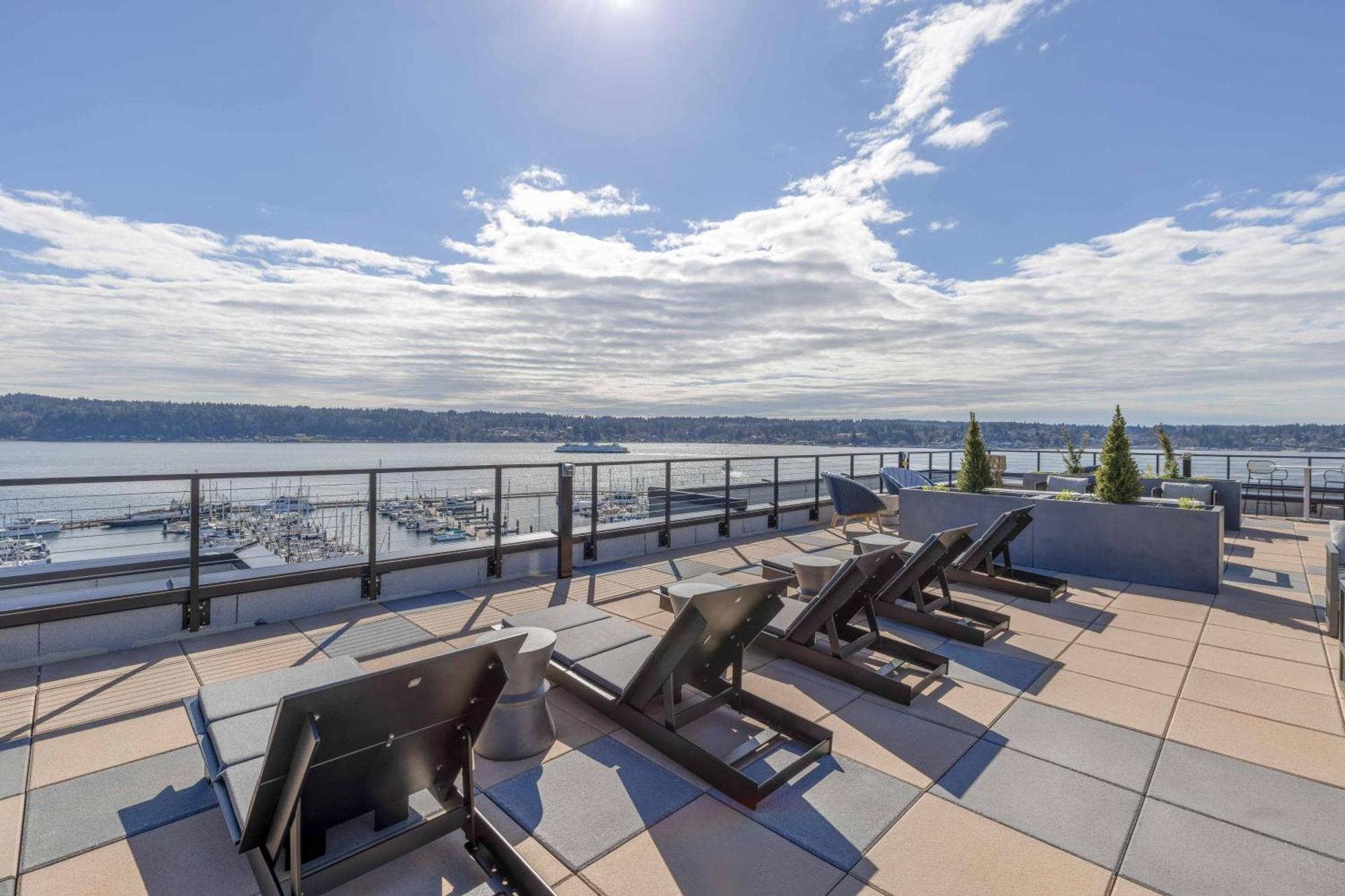 Marina Square Suites Bremerton Extérieur photo