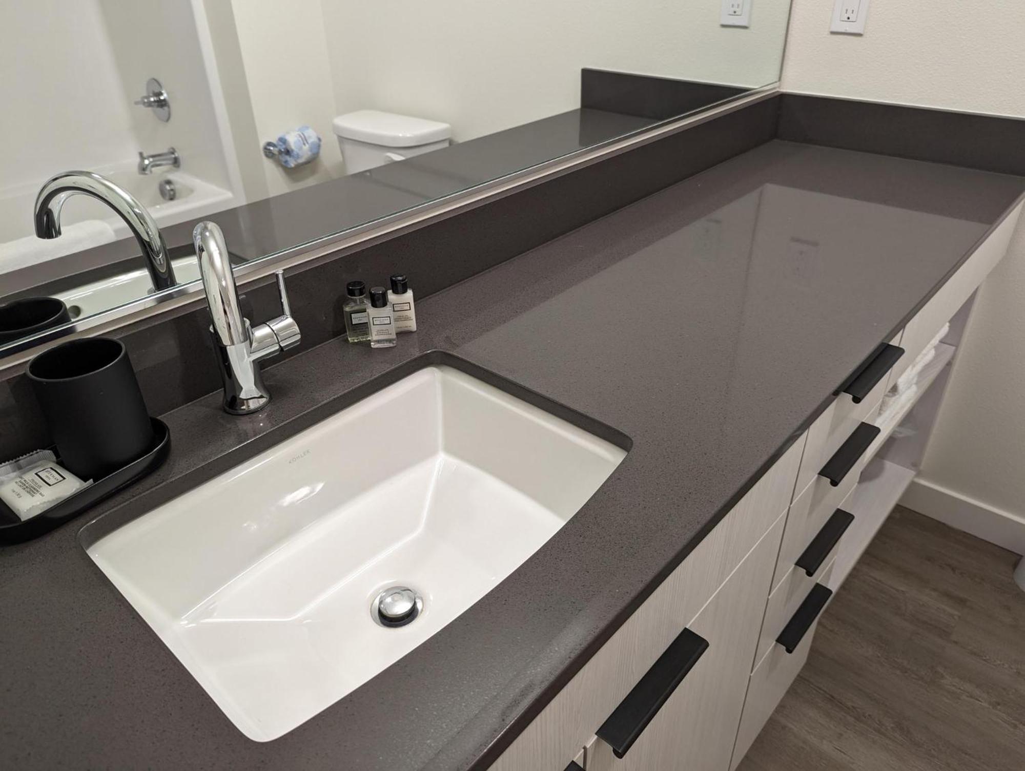 Marina Square Suites Bremerton Extérieur photo